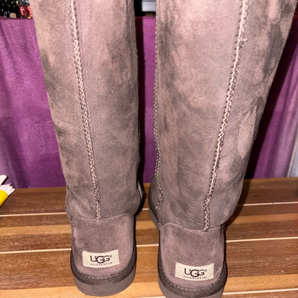WOMENS CLASSIC TALL UGGS CHOCOLATE BROWN